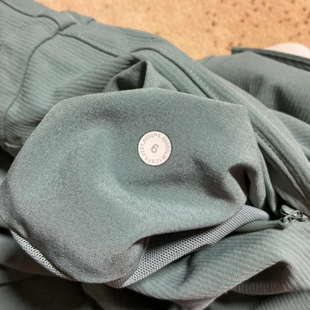 Lululemon Stretch Rib Pocketed‎ Romper Tidewater Teal Size 6 LW1CSYS